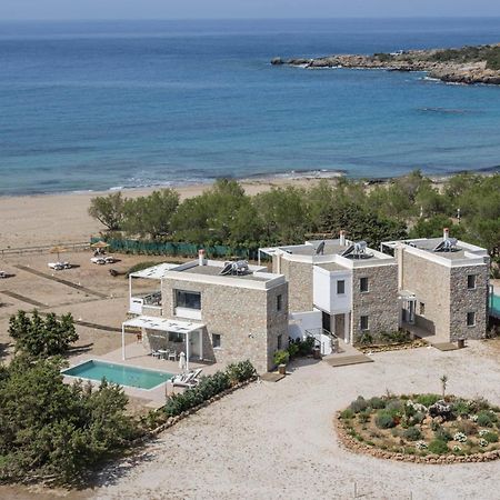 Cedar Bay Beachside Villas Palaiochora Exterior foto