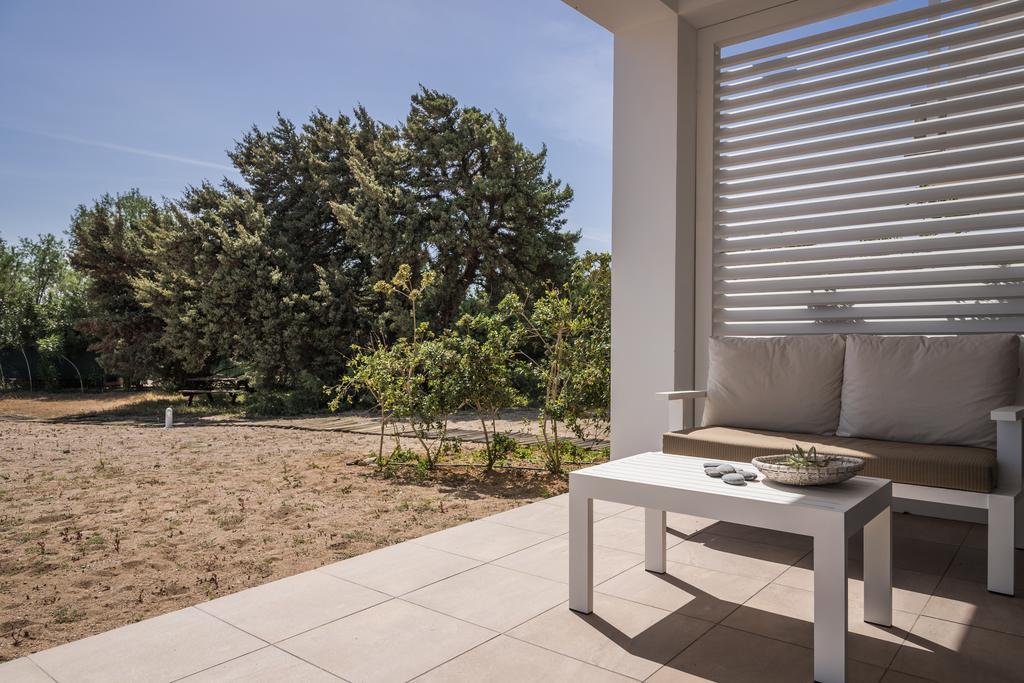 Cedar Bay Beachside Villas Palaiochora Exterior foto