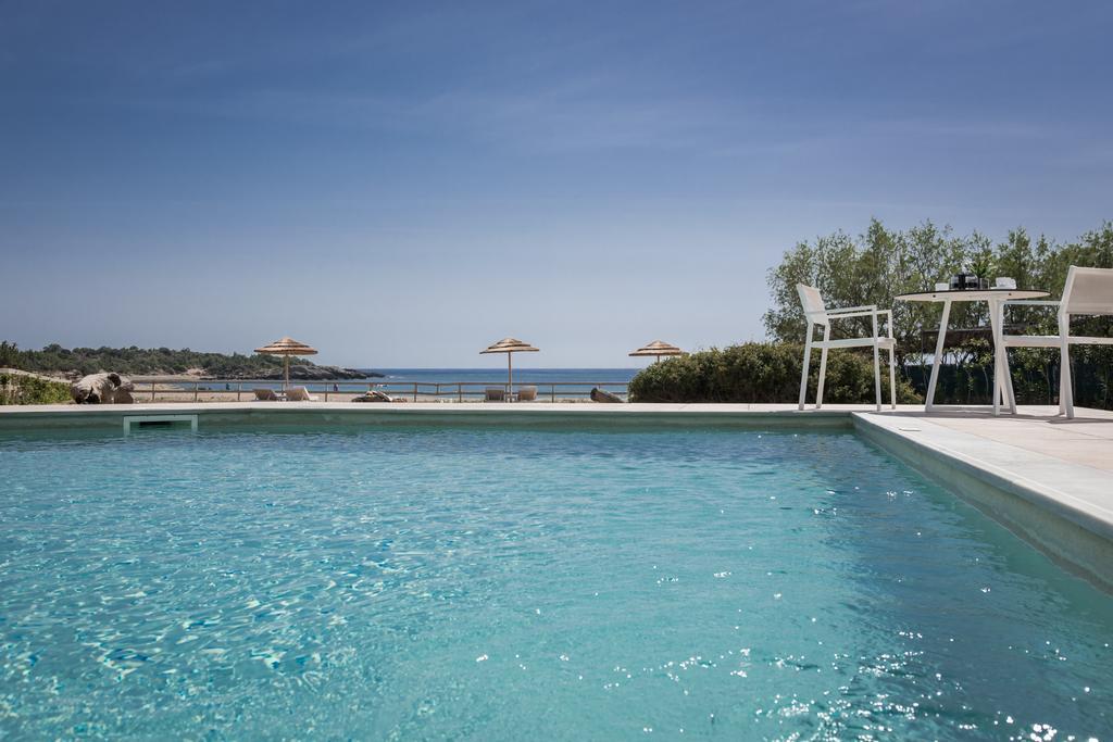 Cedar Bay Beachside Villas Palaiochora Exterior foto